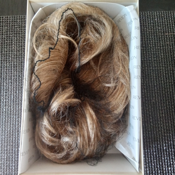 Revlon Directions Butterscotch Synthetic Hair Wig - Picture 13 of 14